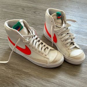Nike blazer